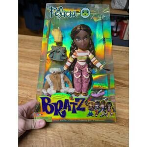 Bratz Felicia Fashion Doll with Outfits and Accessories